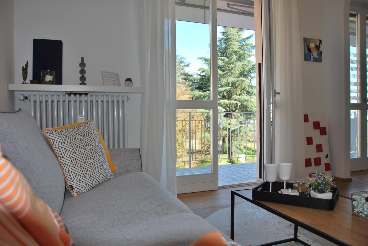 ארונה Suite 51 Appartamento Con Terrazzo A 50 Mt Dal Lago - Private Parking (Adults Only) מראה חיצוני תמונה
