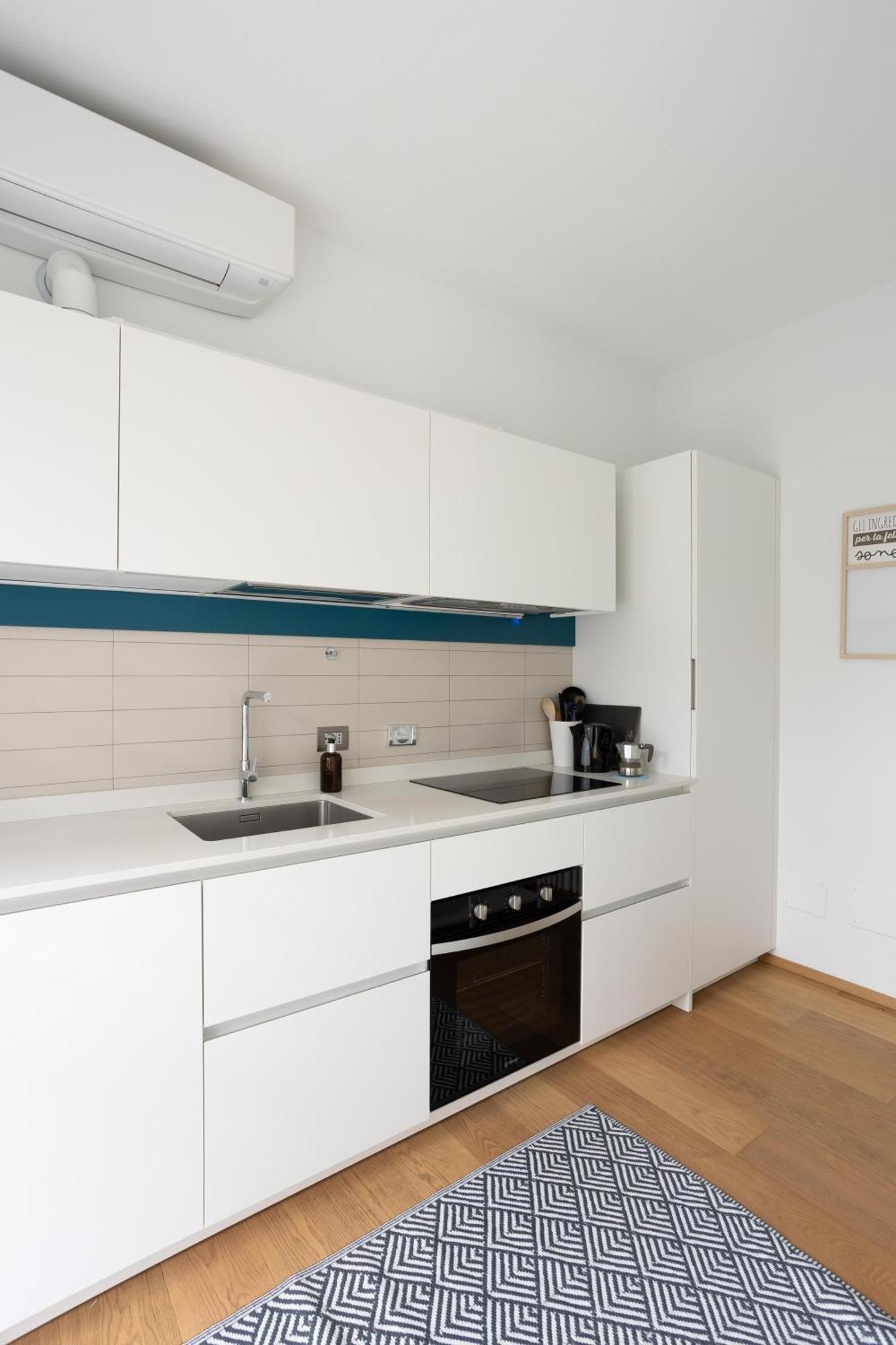 ארונה Suite 51 Appartamento Con Terrazzo A 50 Mt Dal Lago - Private Parking (Adults Only) מראה חיצוני תמונה