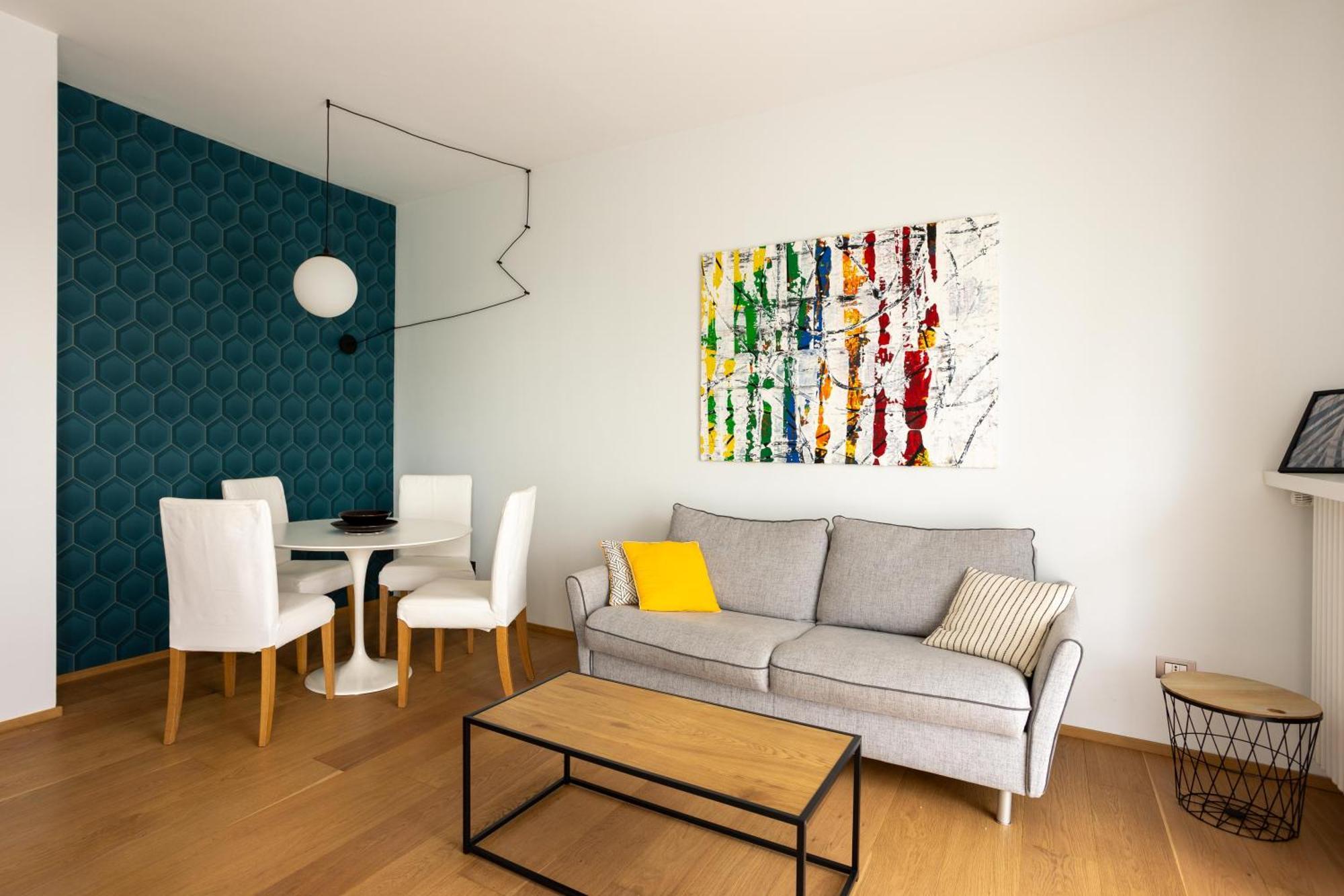 ארונה Suite 51 Appartamento Con Terrazzo A 50 Mt Dal Lago - Private Parking (Adults Only) מראה חיצוני תמונה