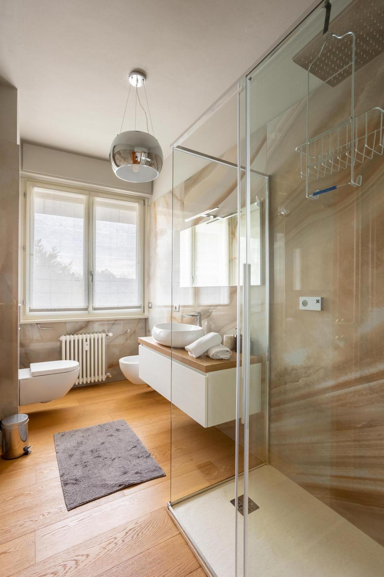 ארונה Suite 51 Appartamento Con Terrazzo A 50 Mt Dal Lago - Private Parking (Adults Only) מראה חיצוני תמונה