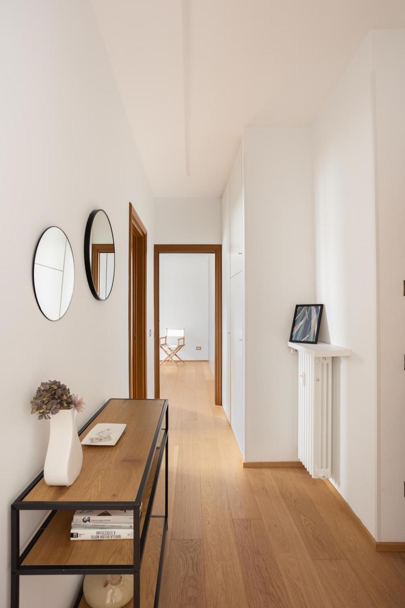 ארונה Suite 51 Appartamento Con Terrazzo A 50 Mt Dal Lago - Private Parking (Adults Only) מראה חיצוני תמונה